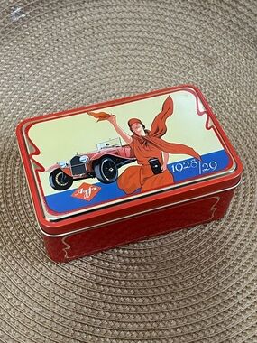 Red Vintage Decorative Tin Box